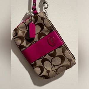 COACH Wristlet SV/Khaki/Magenta NWT